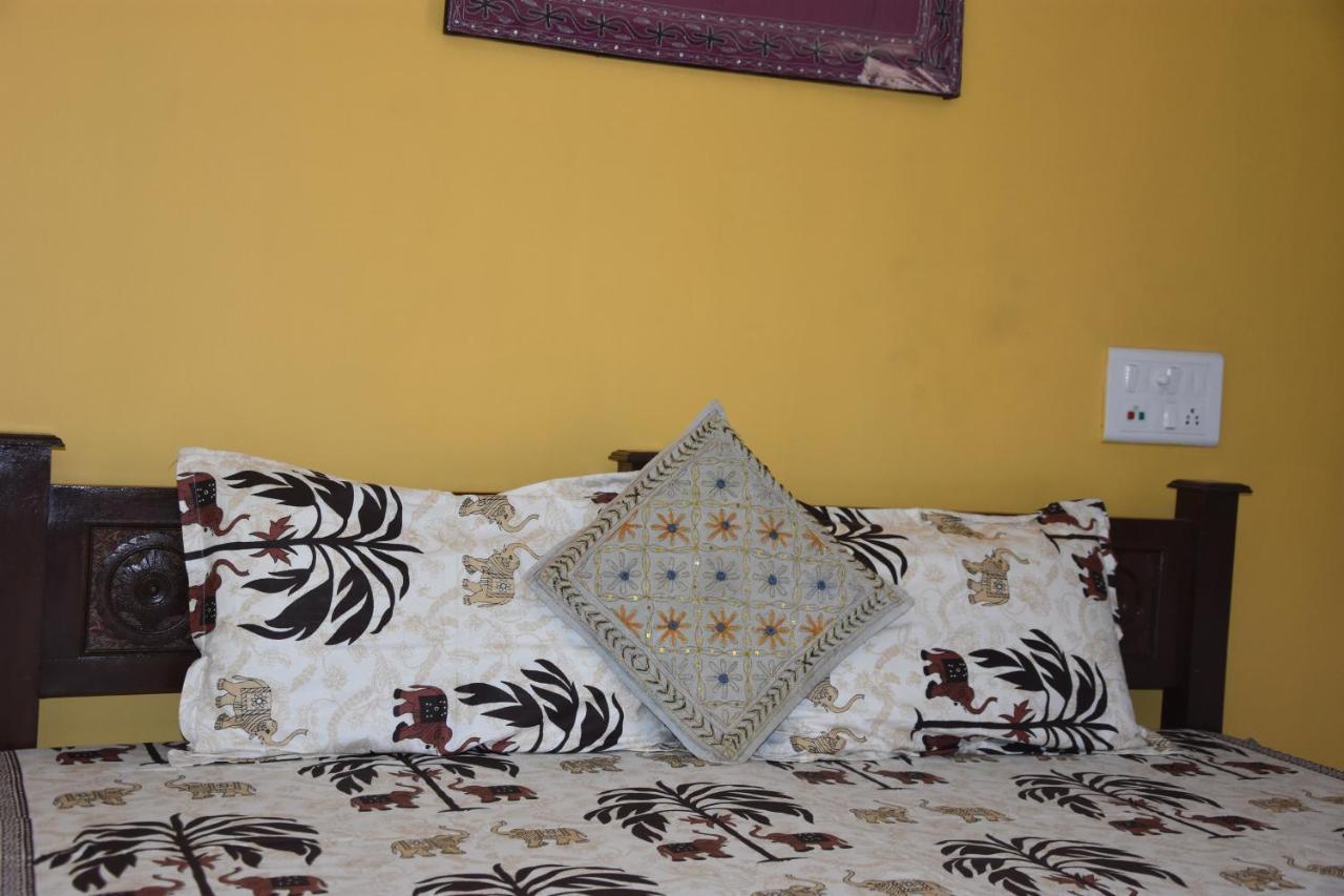 פושקאר Hotel Tulsi Palace מראה חיצוני תמונה