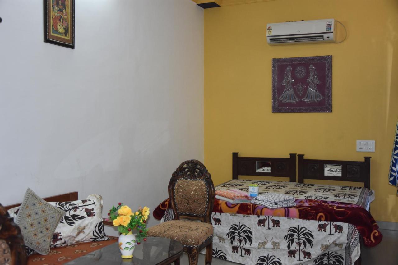 פושקאר Hotel Tulsi Palace מראה חיצוני תמונה