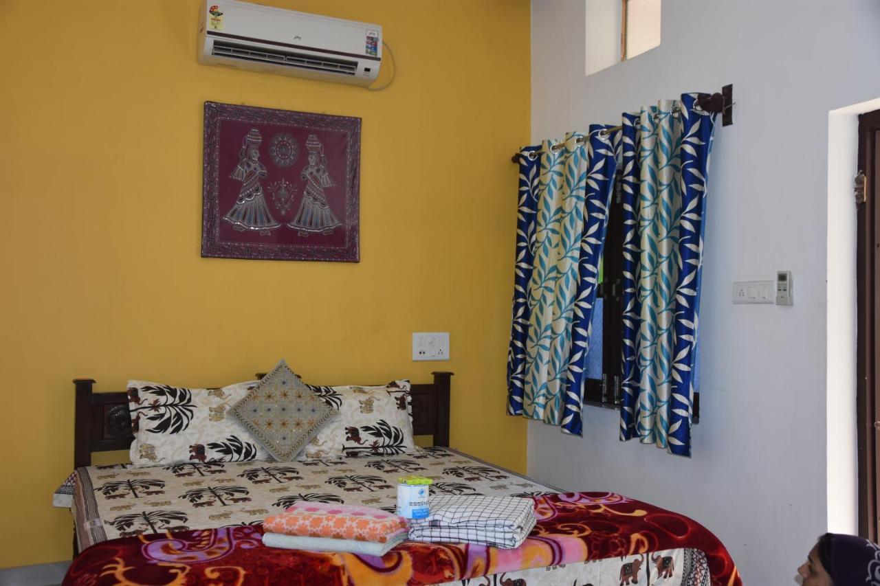 פושקאר Hotel Tulsi Palace מראה חיצוני תמונה